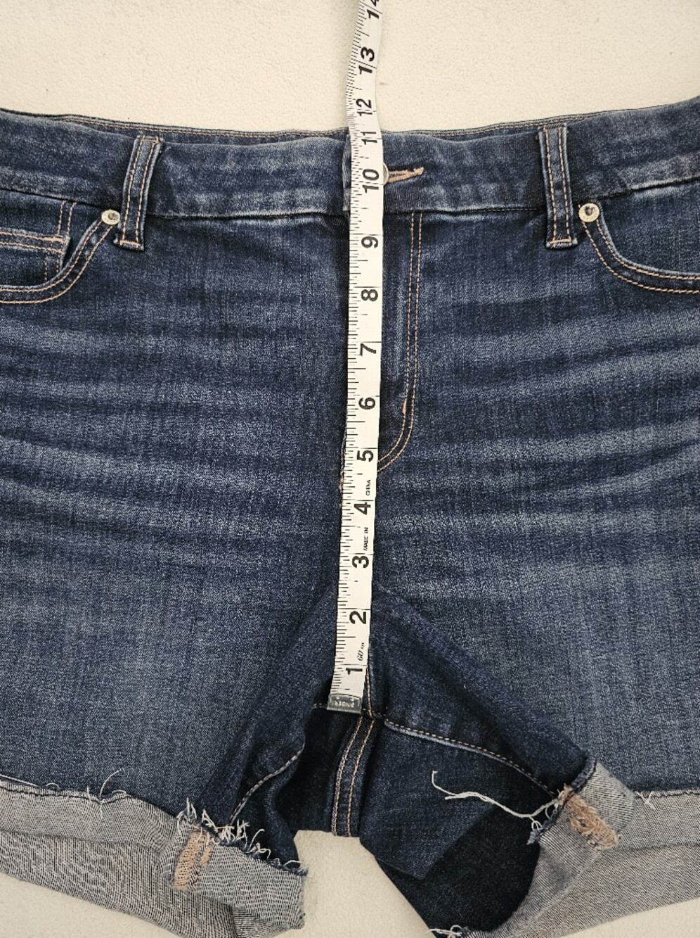 NEW!  AMERICAN EAGLE Wms Cutoff Shorts High-Rise STRETCH Curvi-Midi SZ 16. - Picture 7 of 14